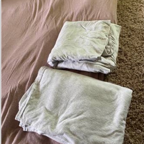 Twin XL Bedding - Picture 2 of 4